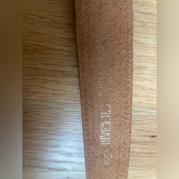 Cipriani Hand Finished Saddle Leather Buckle Belt Measures 31” - Picture 3 of 4